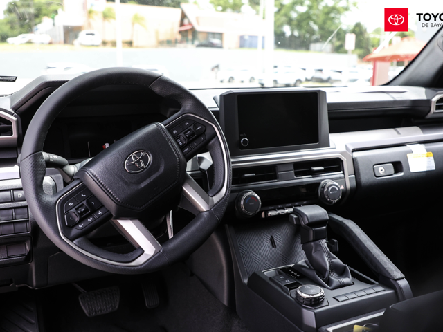 Toyota 4Runner SR5 (Emotional Red)