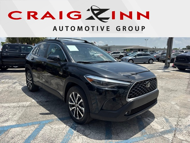 2025 Toyota Corolla Cross XLE