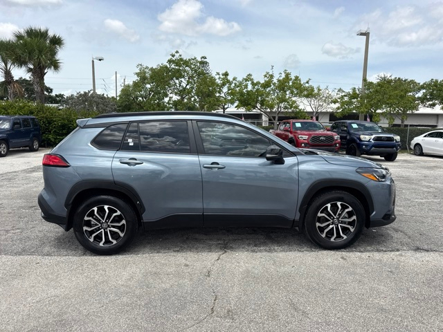2025 Toyota Corolla Cross Hybrid SE