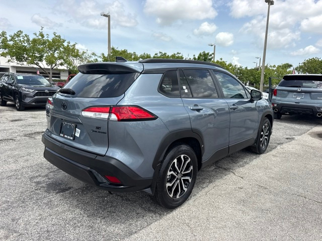 2025 Toyota Corolla Cross Hybrid SE