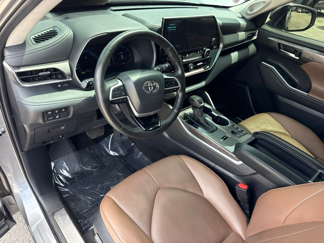 2025 Toyota Highlander Hybrid Limited 25th Edition