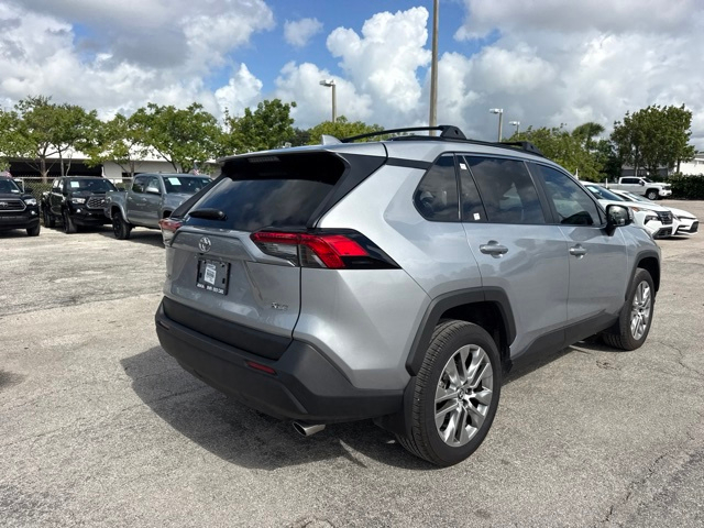 2025 Toyota RAV4 XLE Premium