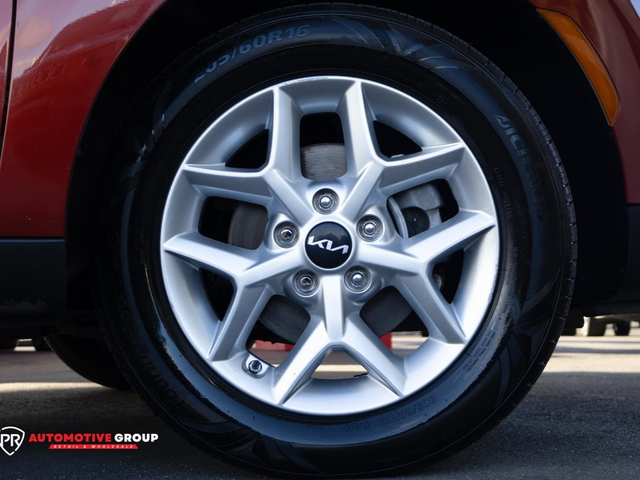 2024 Kia Soul LX