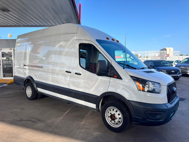 2022 Ford Transit Cargo Van