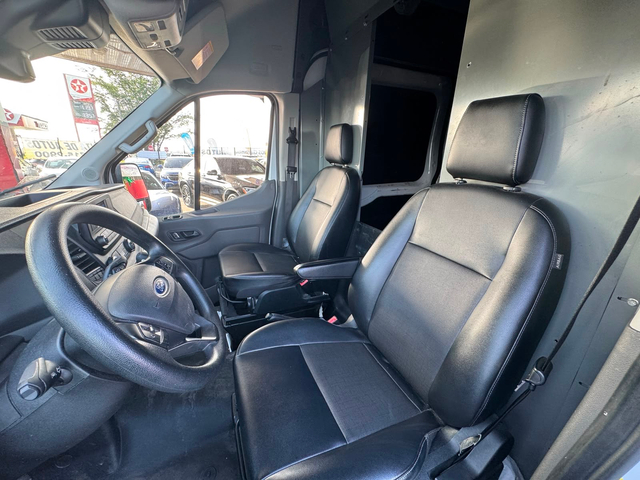 2022 Ford Transit Cargo Van