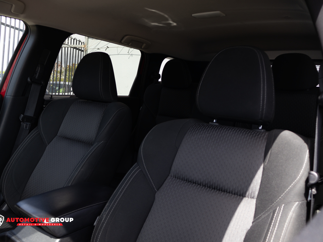 2024 Mitsubishi Outlander ES