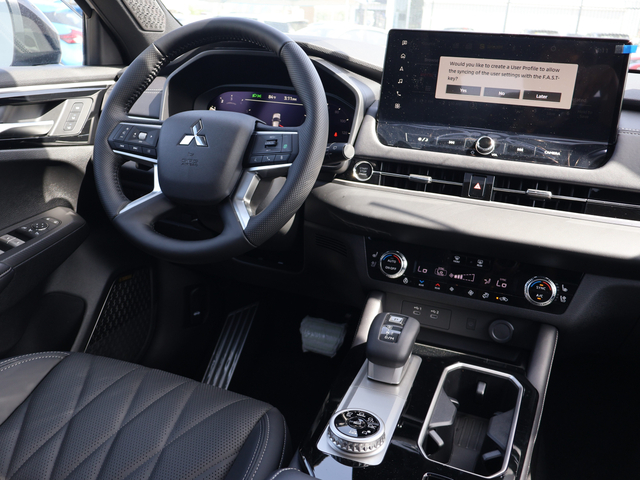 2026 Mitsubishi Outlander SEL