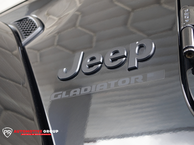 2025 Jeep Gladiator Nighthawk