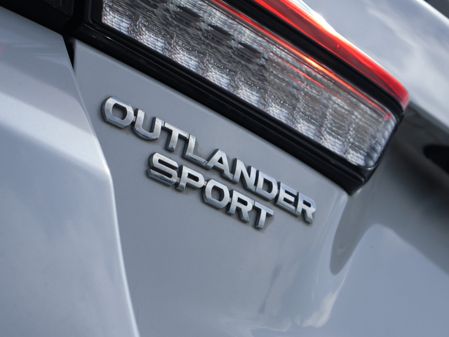 2025 Mitsubishi Outlander Sport S