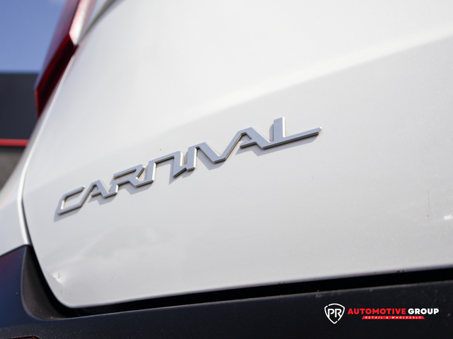 2025 Kia Carnival LX