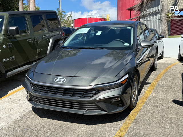 Hyundai Elantra SE 2025
