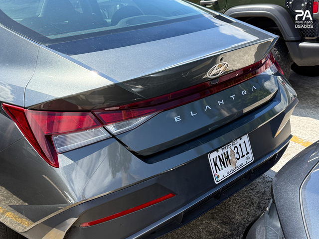 Hyundai Elantra SE 2025