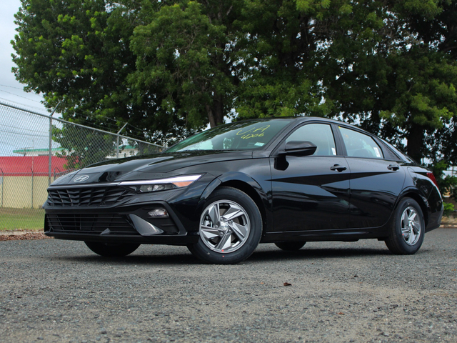Hyundai Elantra SE 2026