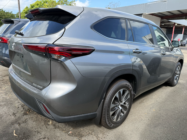 2026 Toyota Highlander XLE V4 8AT AWD