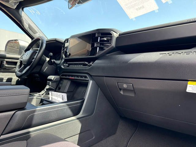 2026 Toyota Tundra 4WD 4WD CREWMAX SR