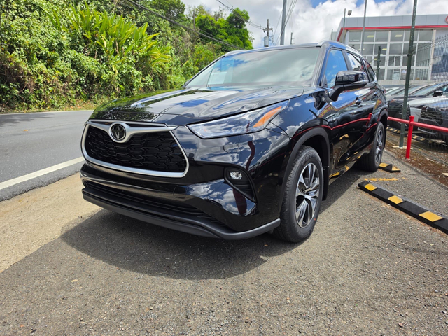 2026 Toyota Highlander 4WD XLE HYBRID