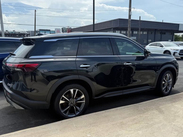 2022 Infiniti QX60 LUXE