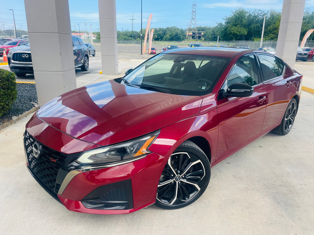 2025 Nissan Altima SR