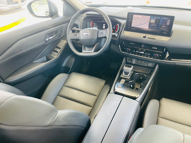 2025 Nissan Rogue SL