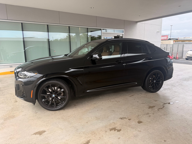 2023 BMW X4 xDrive30i