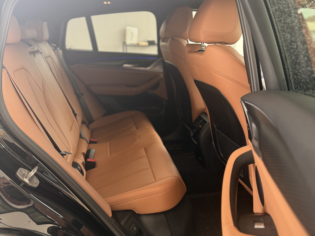 2023 BMW X4 xDrive30i