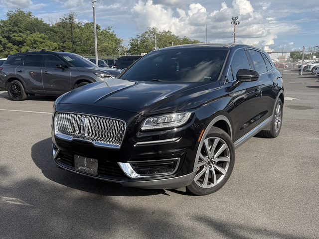 2019 Lincoln Nautilus Select