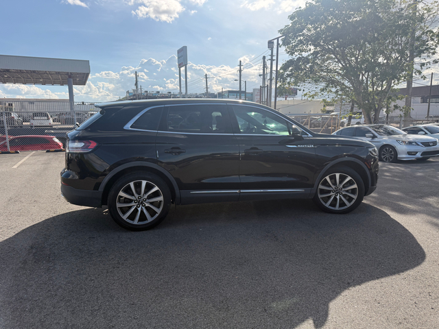2019 Lincoln Nautilus Select