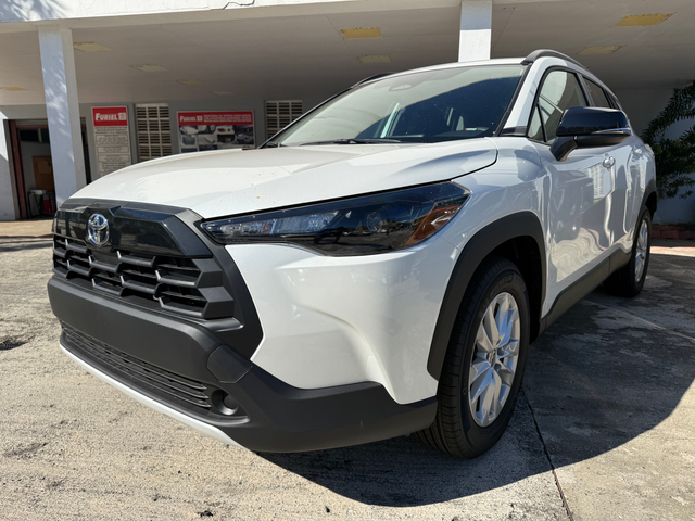 2026 Toyota Corolla Cross LE