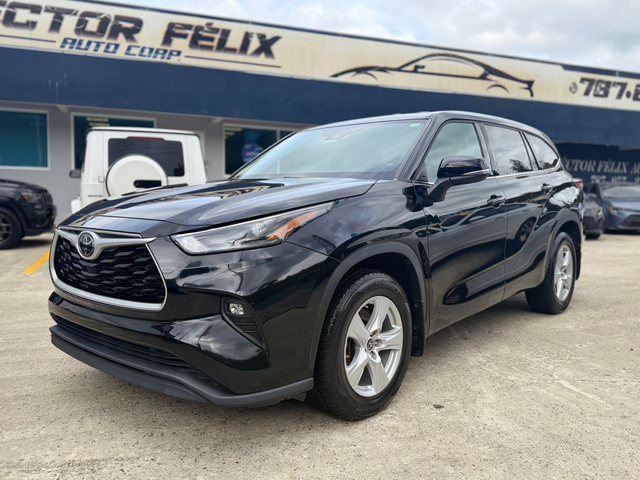 2022 Toyota Highlander LE