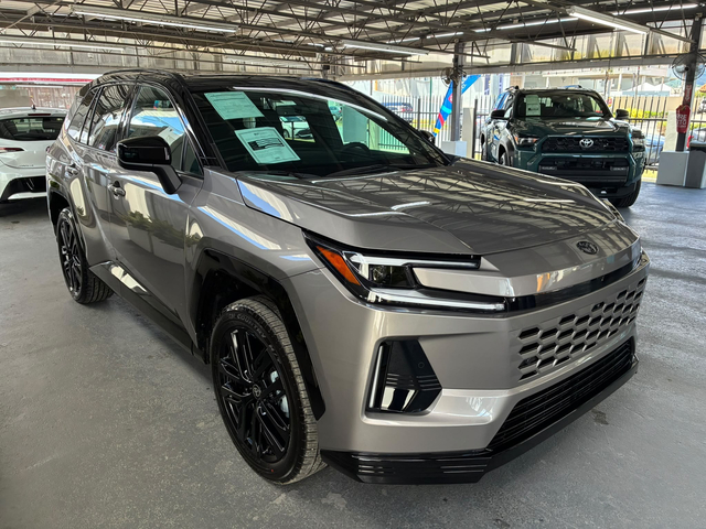 2026 Toyota RAV4 XSE