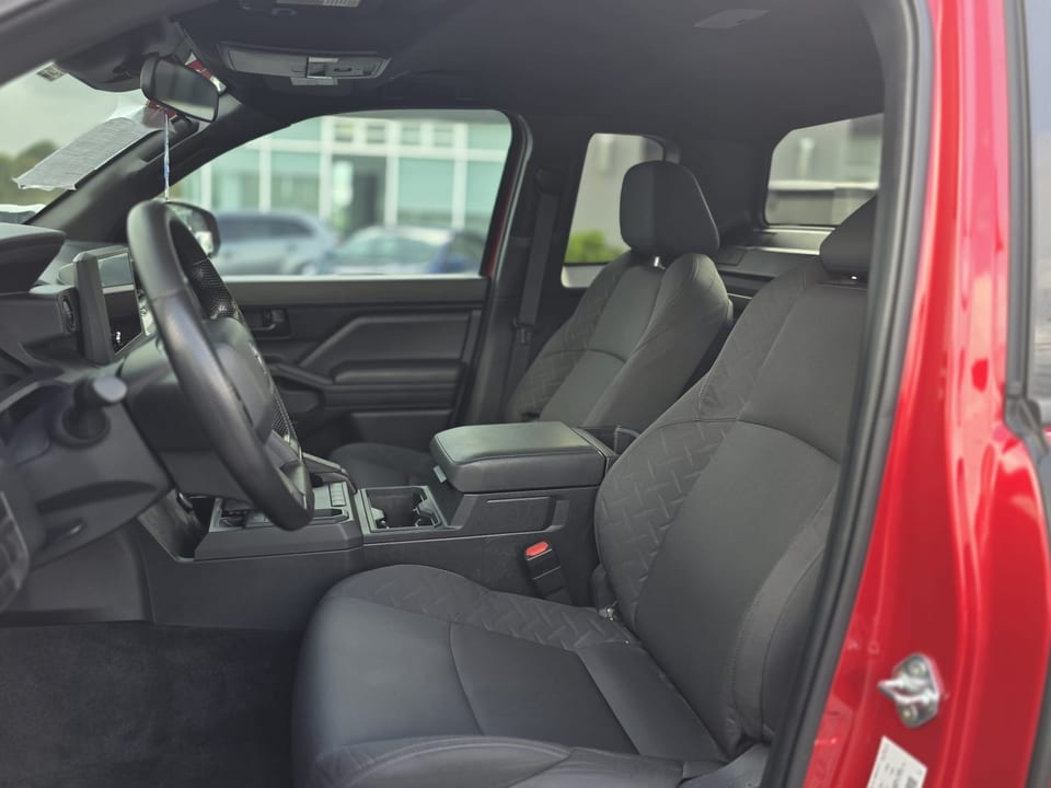 2025 Toyota Tacoma 2WD SR, foto 8