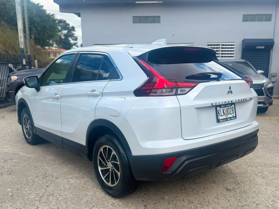 2025 Mitsubishi ECLIPSE CROSS ES, foto 2