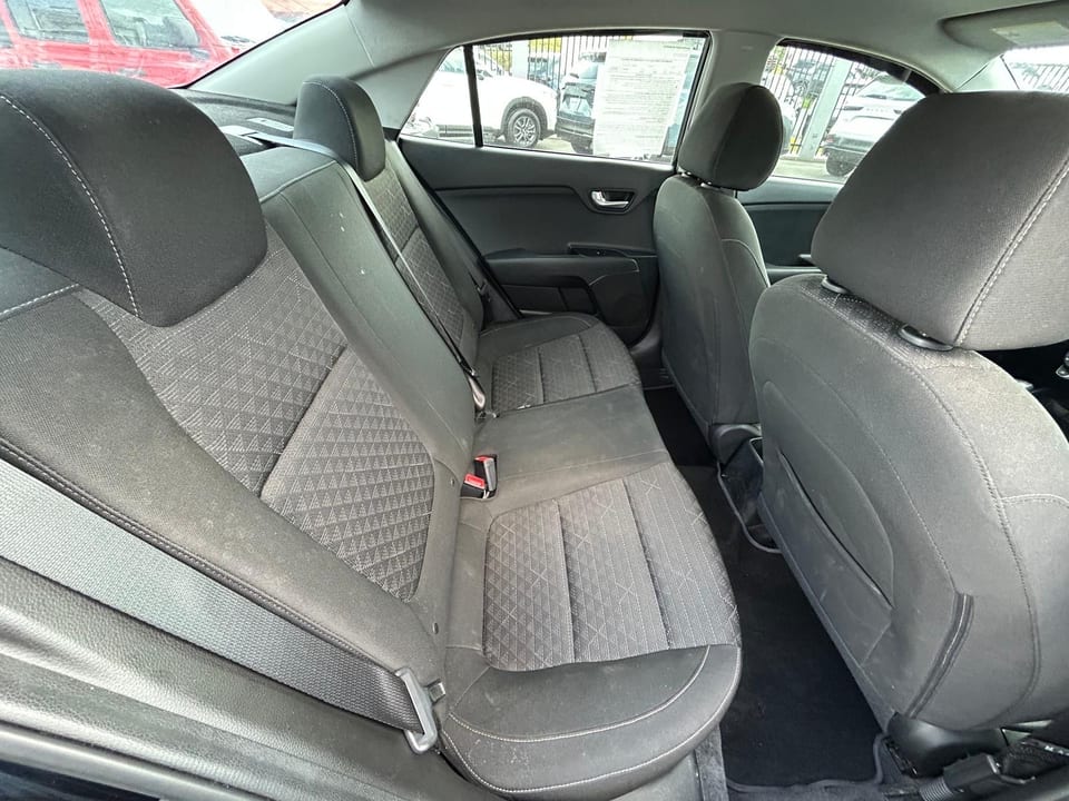 2022 Kia Rio LX, foto 6