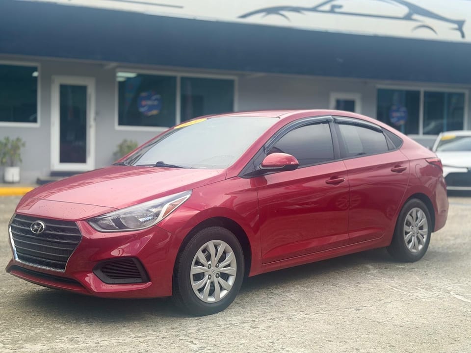 2022 Hyundai Accent SE, foto 1