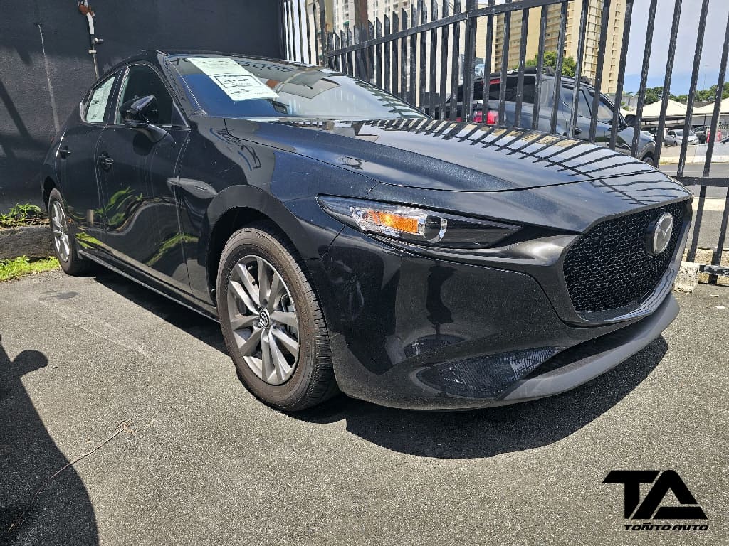 2025 Mazda Mazda3 S's photo