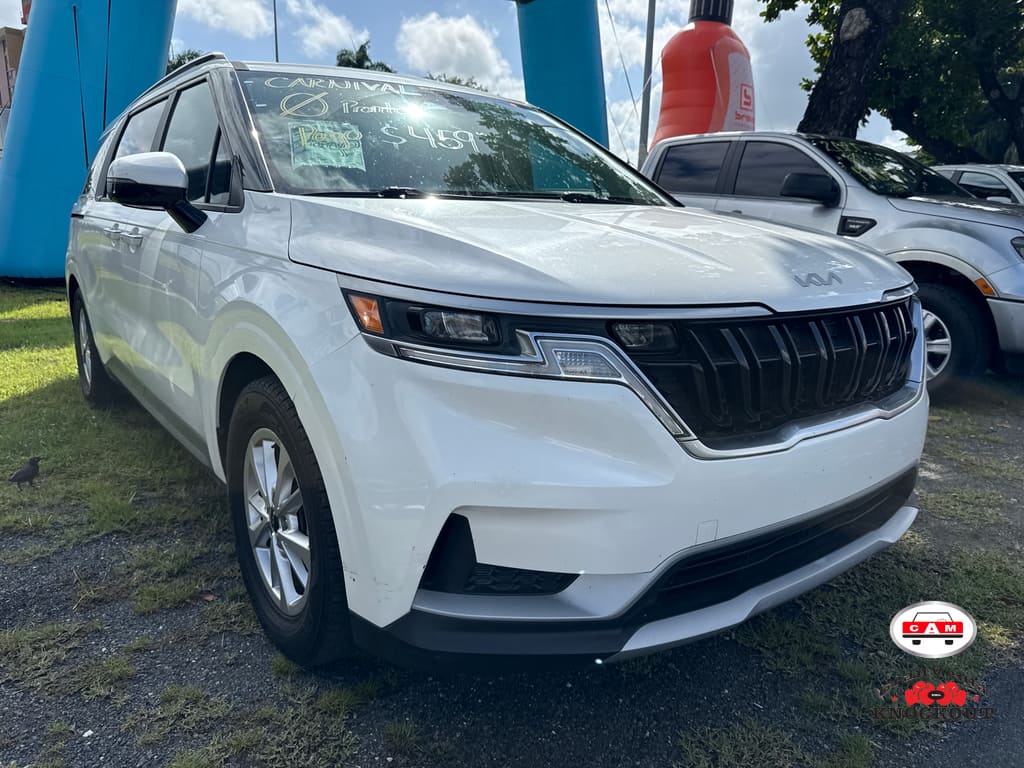 2022 Kia Sedona LX's photo