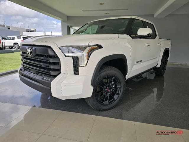 Toyota Tundra 4WD SR5 2025