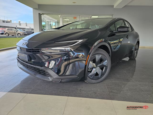 Toyota Prius LE 2026