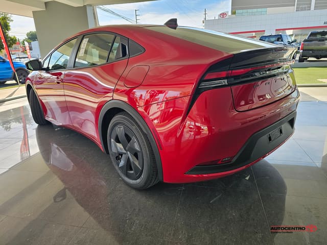 Toyota Prius LE 2026