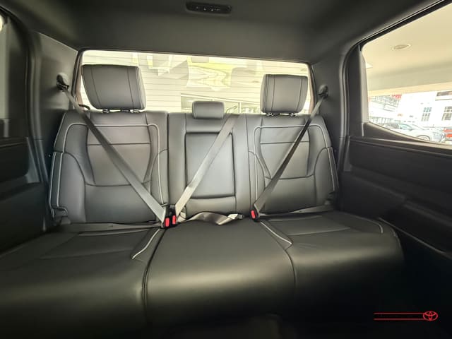 Toyota Tundra 4WD SR5 CrewMax 5.5' Bed 2026