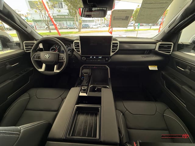 Toyota Tundra 4WD SR5 CrewMax 5.5' Bed 2026