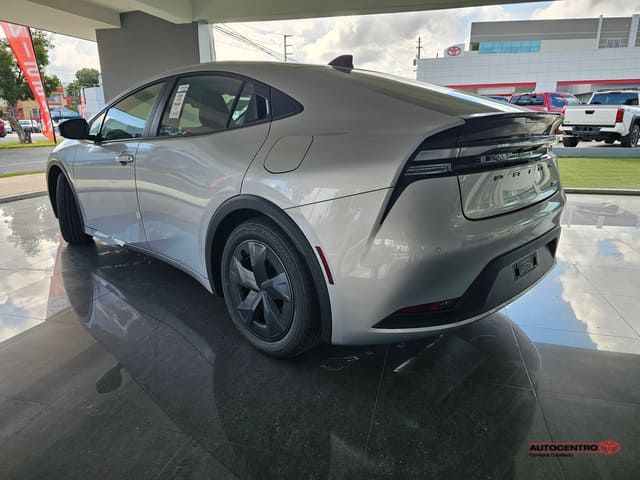 Inicio 60 Toyota Prius Plug-In Hybrid SE 2026