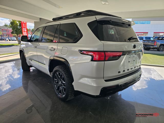 Toyota Sequoia Platinum 2026