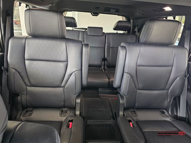 Toyota Sequoia Platinum 2026