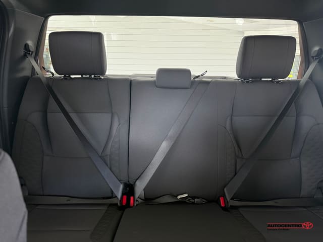 Inventario Nuevos 48 Toyota Tundra 4WD SR CrewMax 5.5' Bed 2026