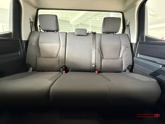 Toyota Tundra 4WD SR 2024