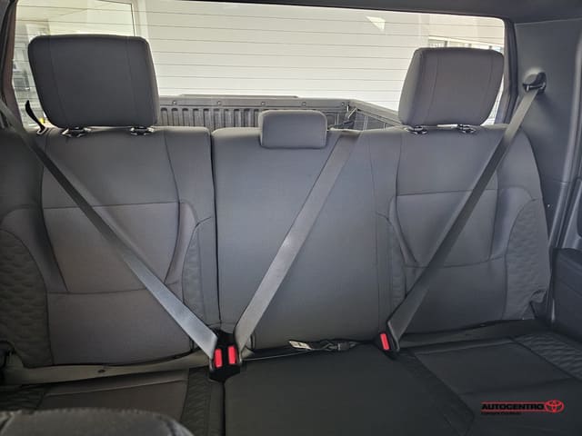 Inventario Nuevos 43 Toyota Tundra 4WD SR CrewMax 5.5' Bed 2026