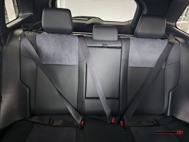 Toyota RAV4 10 image