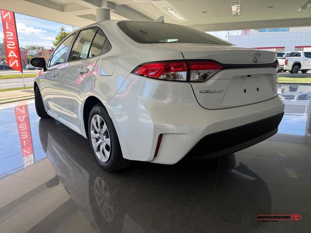 Toyota Corolla LE 2026