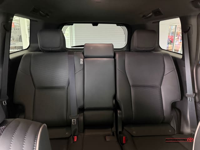 Inventario 23 Toyota Land Cruiser First Edition 2024